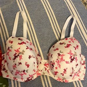 Cacique Lightly Lined T-Shirt Bra NWOT